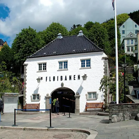 Apartament Behind Bryggen In Bergen